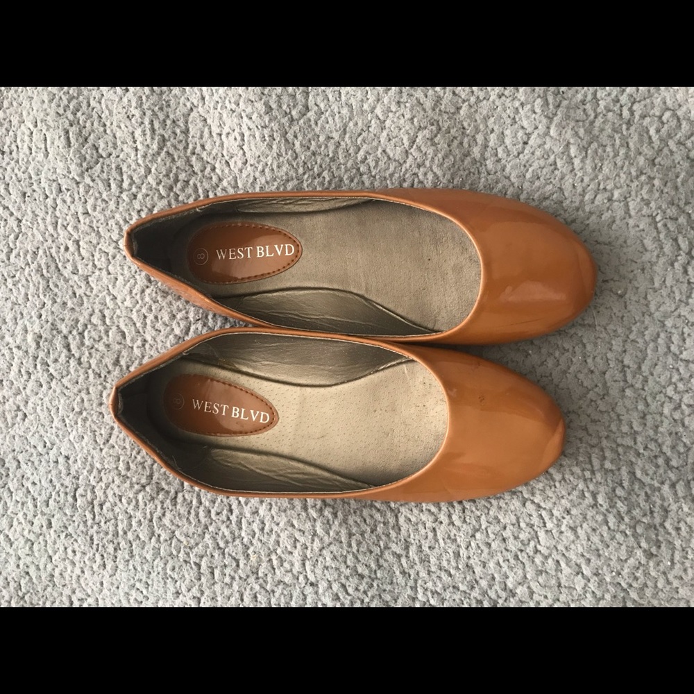 Ballet flats